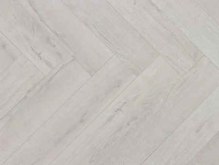 SPC Herringbone 2.0 Дуб Ним Н015 (640*128*4,5) (16 шт./1,31 м)