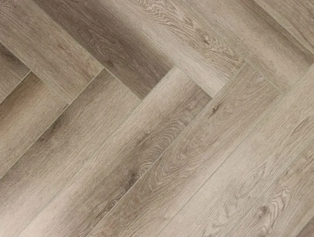 SPC Herringbone 2.0 Дуб Руан Н021 (640*128*4,5) (16 шт./1,31 м)
